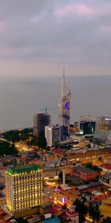 Orbi City In Batoemi Buitenkant foto